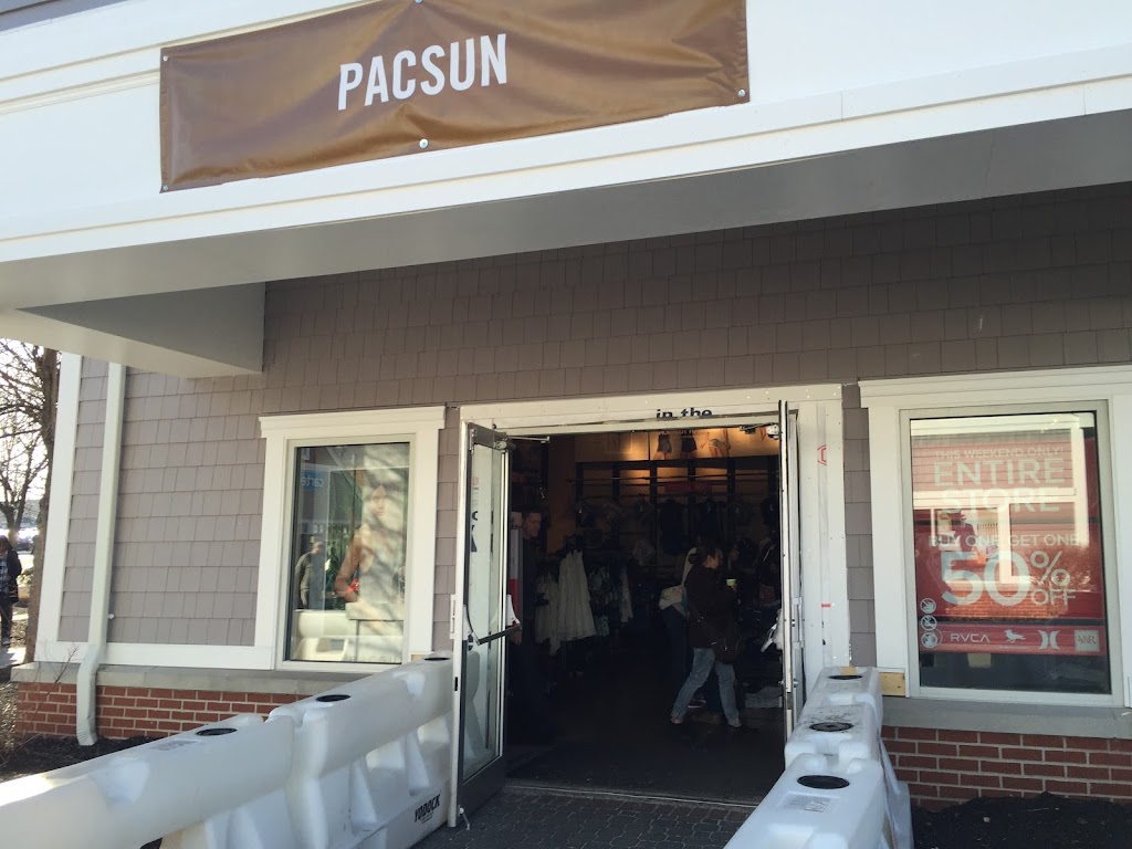 PacSun | 452 Evergreen Ct, Central Valley, NY 10917 | Phone: (845) 928-1014