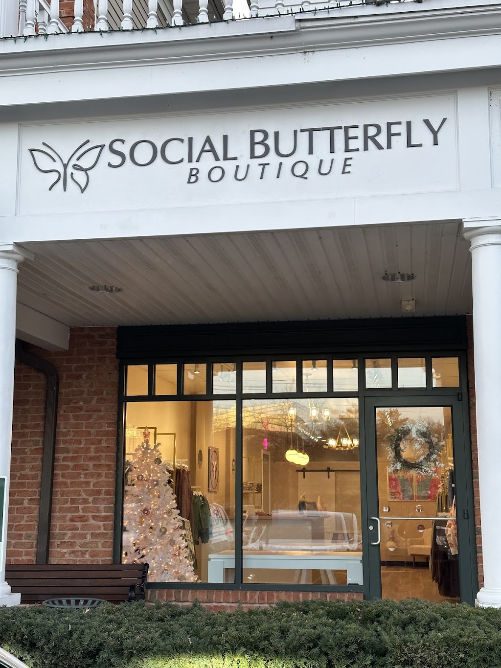 Social Butterfly Boutique | 665 Martinsville Rd, Basking Ridge, NJ 07920 | Phone: (908) 991-3830