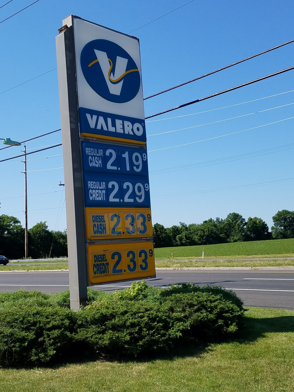 Valero Gas Station | 2036 County Rd 541, Westampton, NJ 08060 | Phone: (609) 261-3691