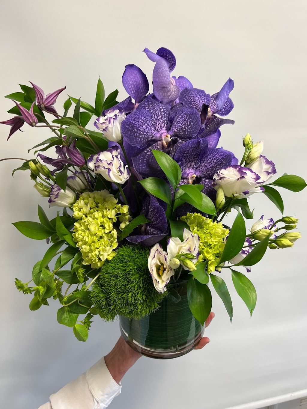 Cynthias Flower Shop | 188 N Main St #1, Branford, CT 06405 | Phone: (203) 481-3115