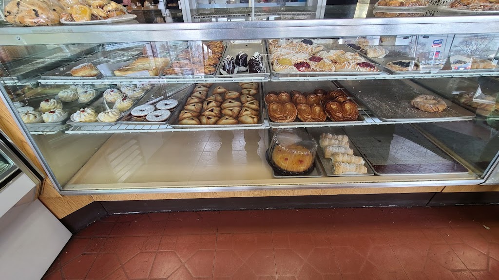 Jacquettes Bakery | 2076 Sproul Rd, Broomall, PA 19008 | Phone: (610) 353-2550