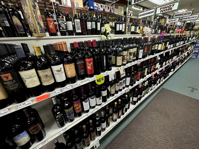 East Haven Discount Wine & Liquor | 659 Foxon Rd, East Haven, CT 06513 | Phone: (203) 468-2103