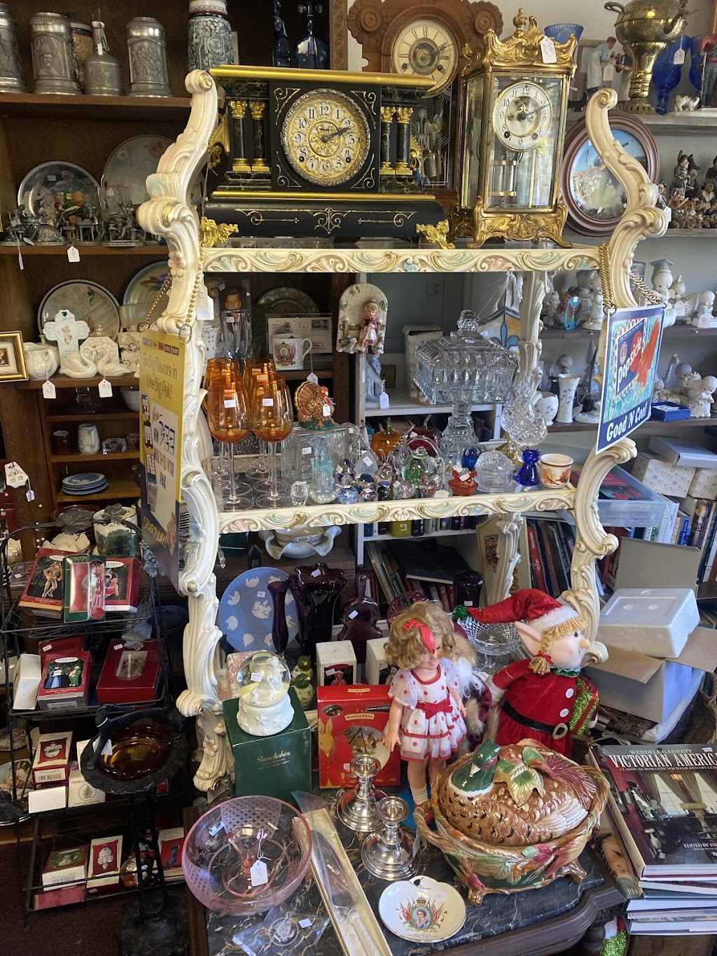 Grant City Antiques | 1144 S Railroad Ave, Staten Island, NY 10306 | Phone: (646) 241-5456