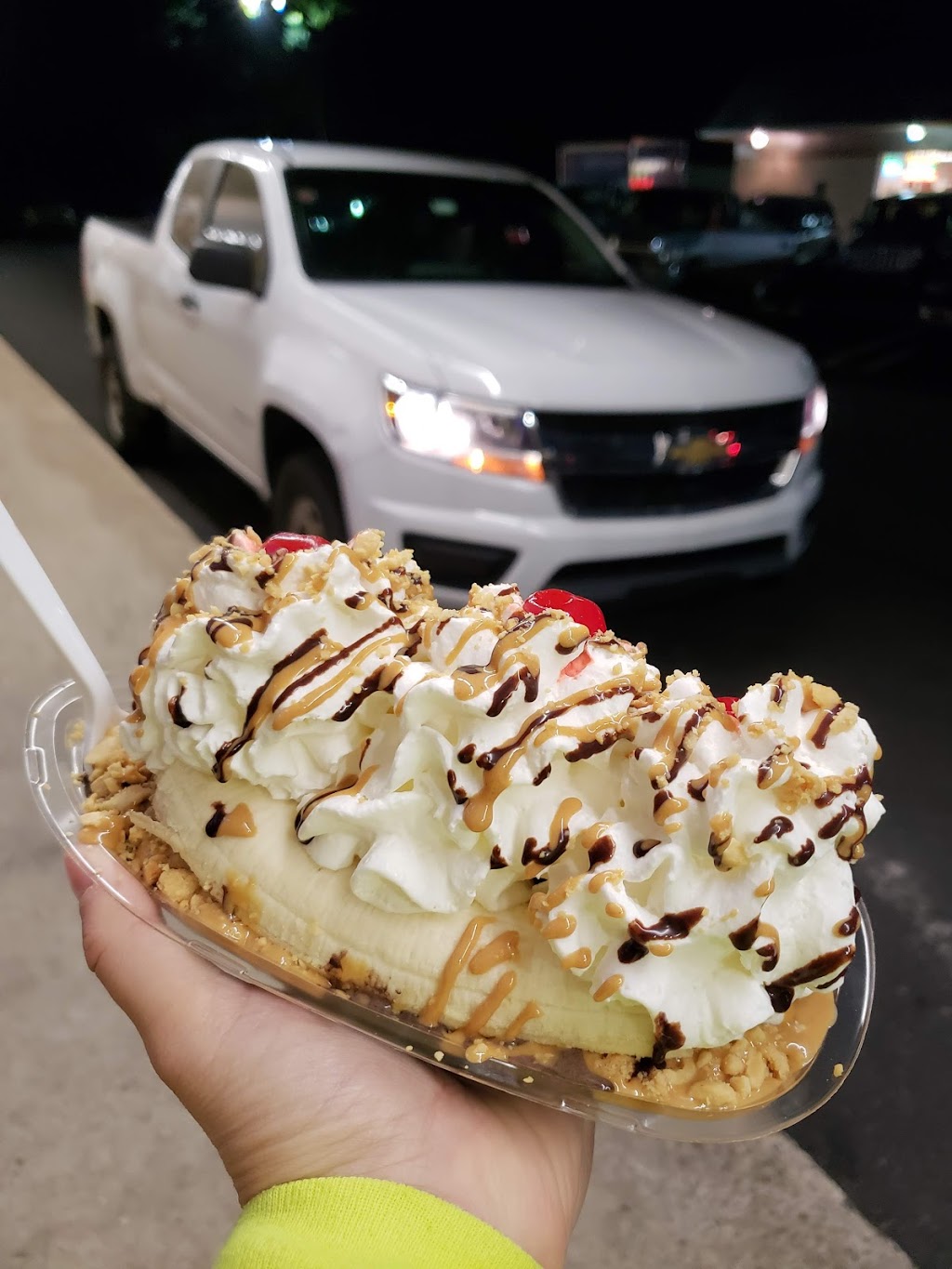 Sundae World | 1801 N Broad St, Lansdale, PA 19446 | Phone: (215) 855-9123