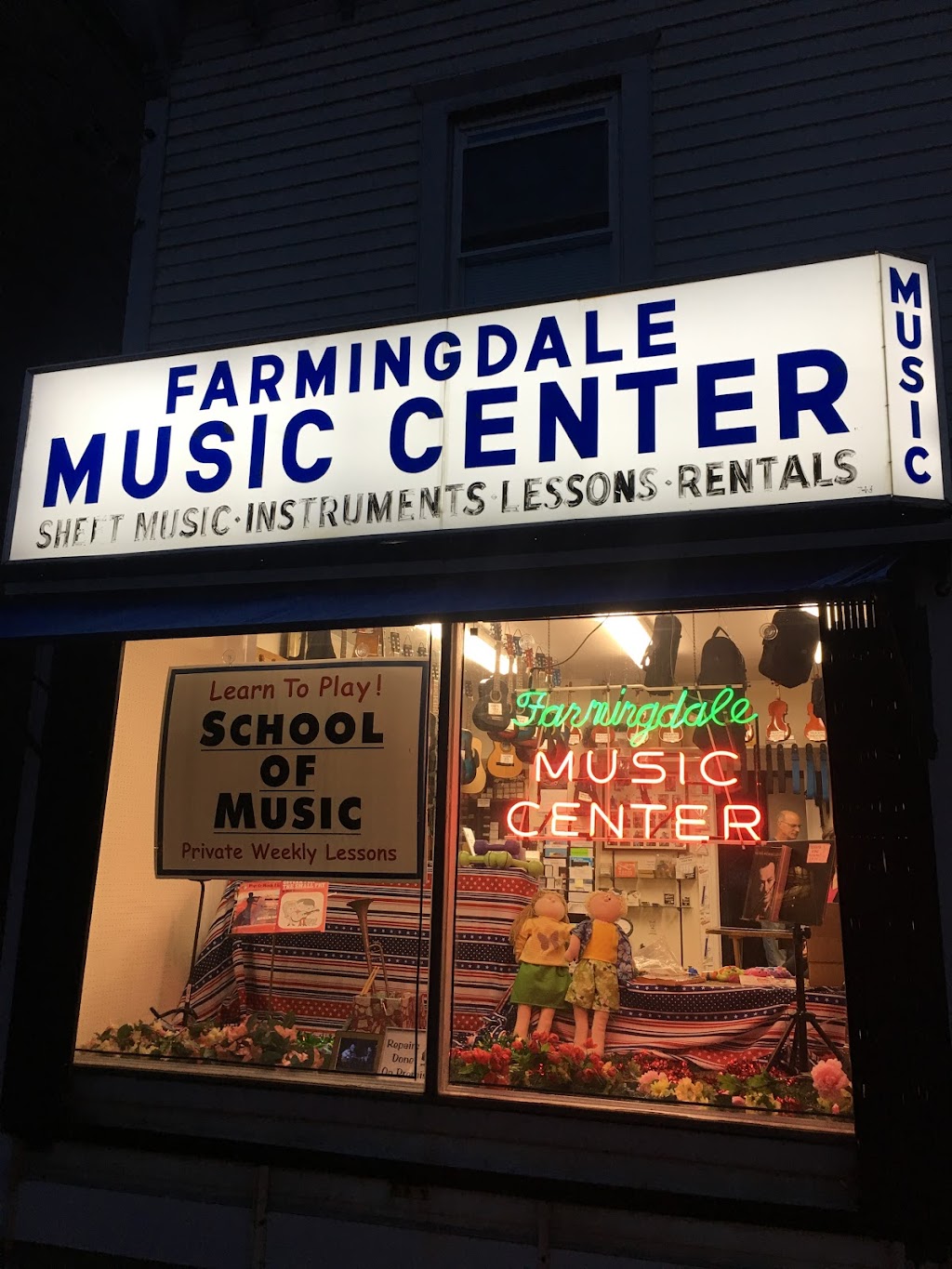 Music & Arts | 135 Main St, Farmingdale, NY 11735 | Phone: (516) 293-0574