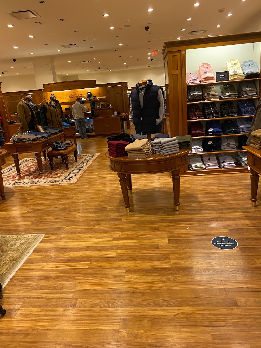 Brooks Brothers | 125 Westchester Ave #1120a, White Plains, NY 10601 | Phone: (914) 644-8616