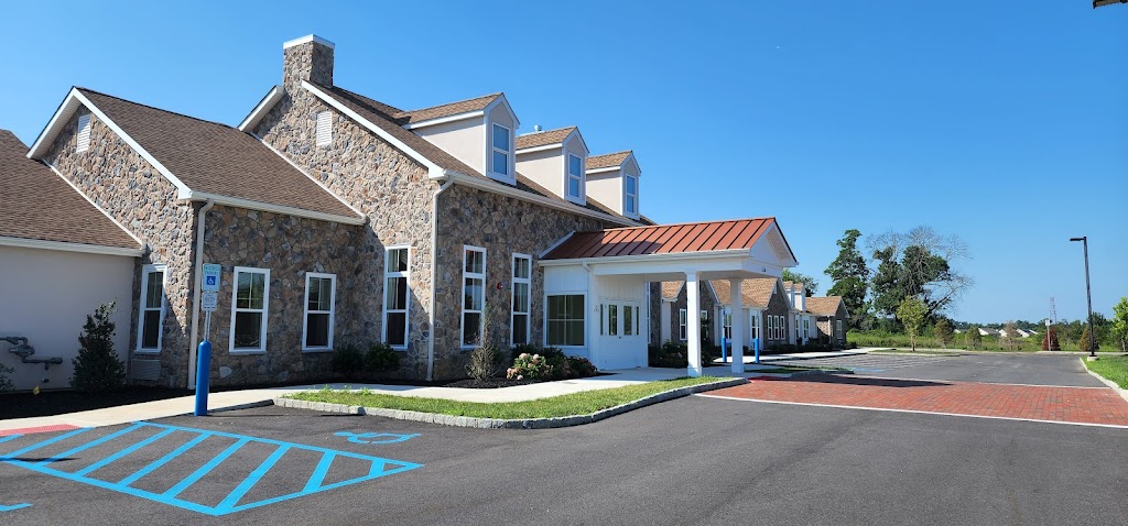 Woolwich Gardens Assisted Living | 1150 Auburn Rd, Woolwich Township, NJ 08085 | Phone: (856) 254-3200