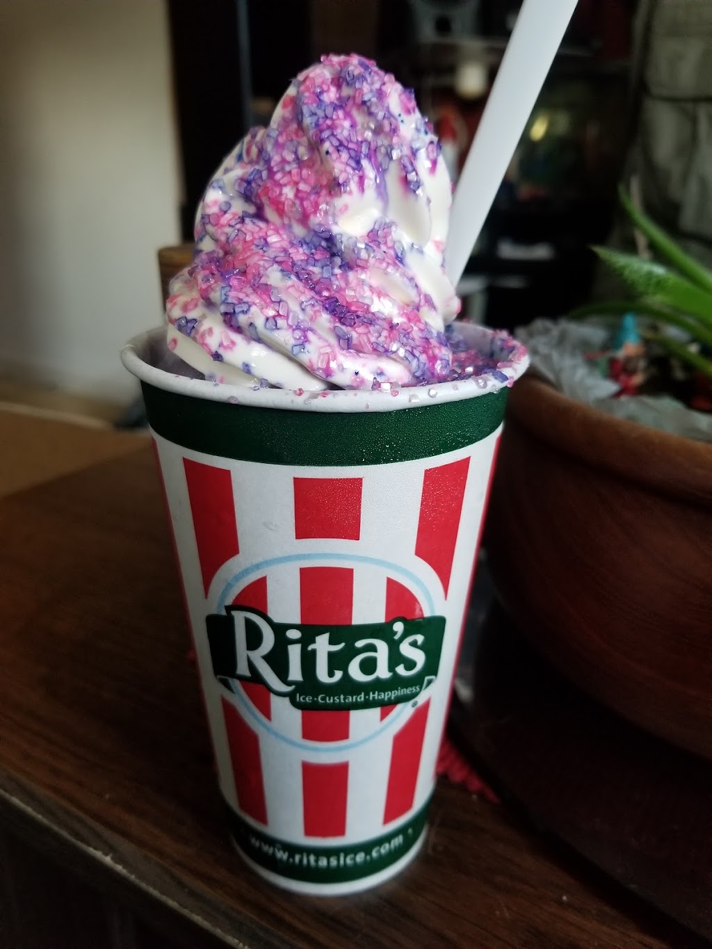 Ritas Italian Ice | 250 W Camden Ave, Moorestown, NJ 08057 | Phone: (856) 222-0525