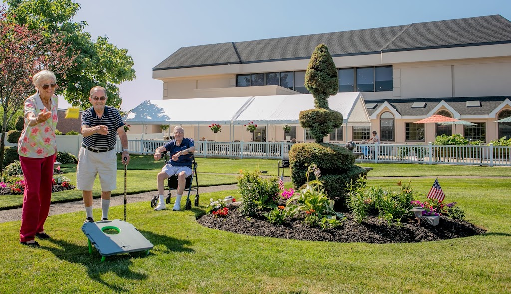 The Arbors Assisted Living | 1740 Express Dr S, Hauppauge, NY 11788 | Phone: (631) 582-3334
