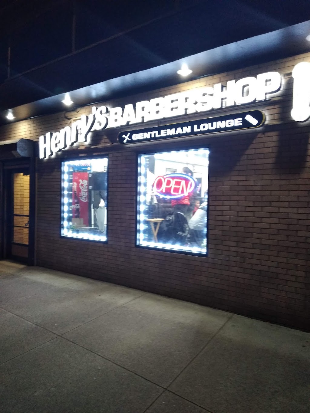 Flow barber shop | 223 Farren Ave, New Haven, CT 06513 | Phone: (203) 821-7805
