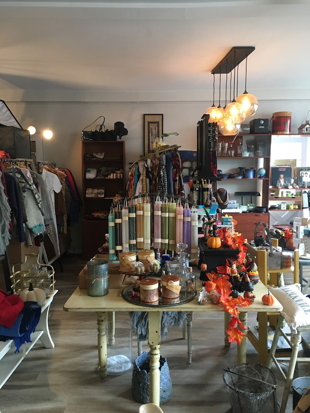 The Cottage: Vintage Goods and Gifts | 67 Westchester Ave, Pound Ridge, NY 10576 | Phone: (914) 763-1310