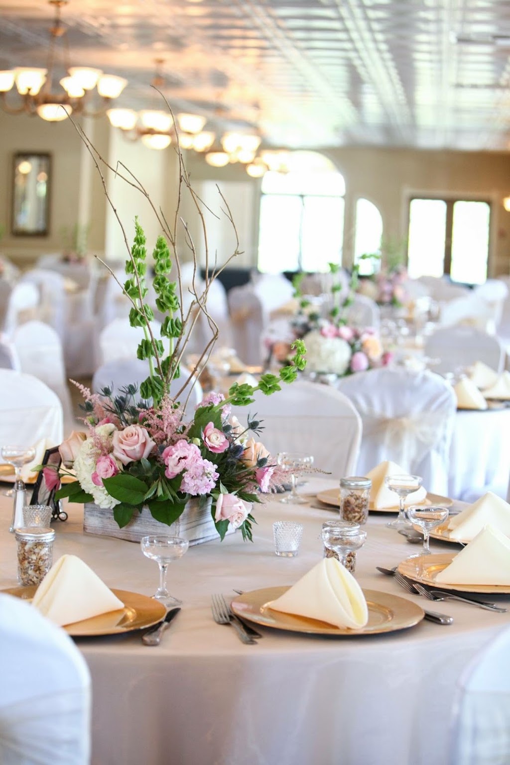 Floral Cottage Weddings & Events | 84 Stefanyk Rd, Glen Spey, NY 12737 | Phone: (845) 469-4020