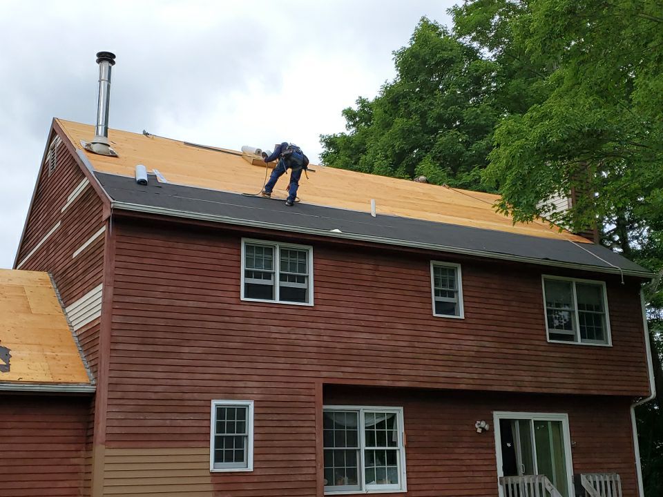 Above the Rest Roofing and Siding | 1460 Meriden-Waterbury Turnpike #6, Plantsville, CT 06479 | Phone: (860) 329-6634