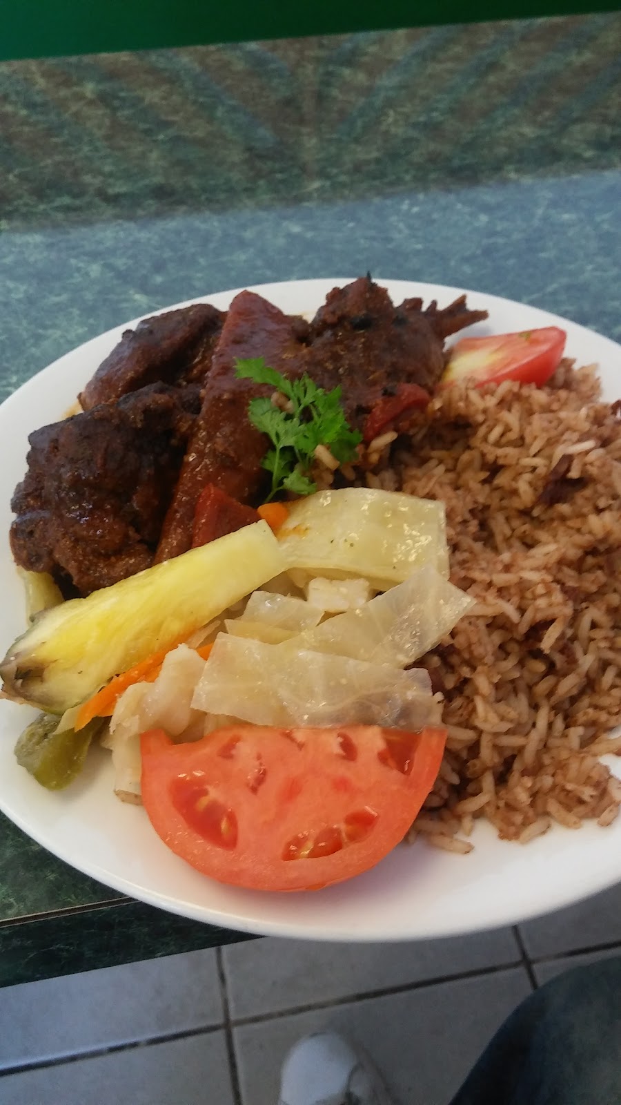 Caribbean Kitchen Restaurant | 683 Lakewood Rd, Waterbury, CT 06704 | Phone: (475) 233-2615