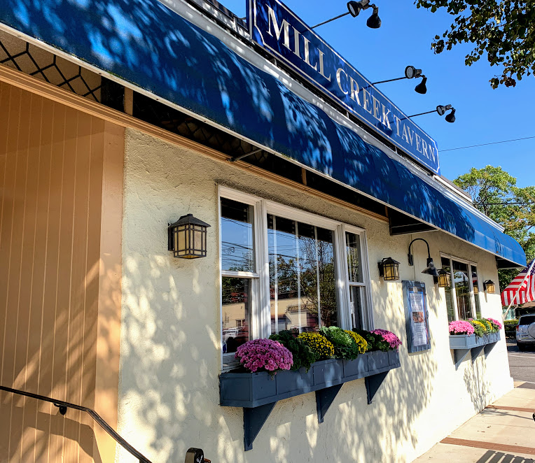 Mill Creek Tavern | 275 Bayville Ave, Bayville, NY 11709 | Phone: (516) 628-2000