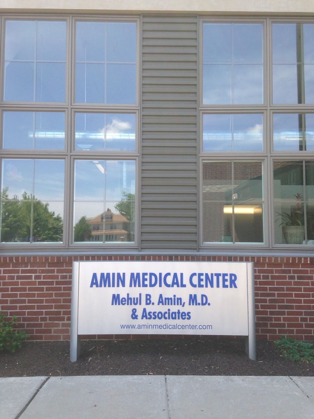 Amin Medical Center - Lansdale | 21 S Valley Forge Rd STE 100, Lansdale, PA 19446 | Phone: (267) 647-6400