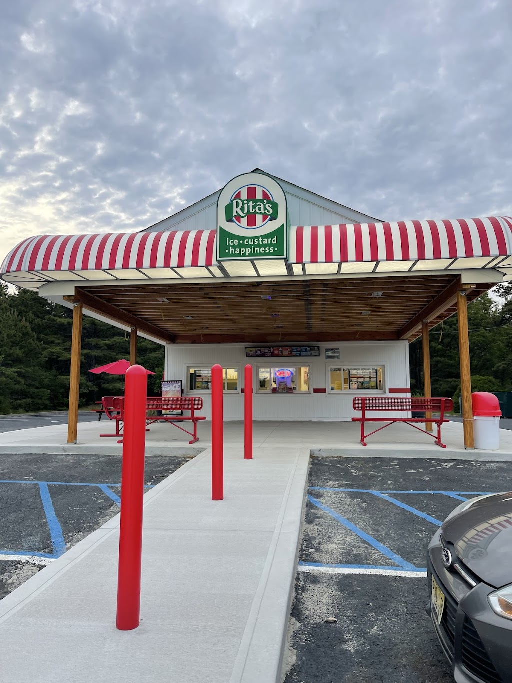 Ritas Italian Ice & Frozen Custard | 695 US-9, Little Egg Harbor Township, NJ 08087 | Phone: (609) 879-5517