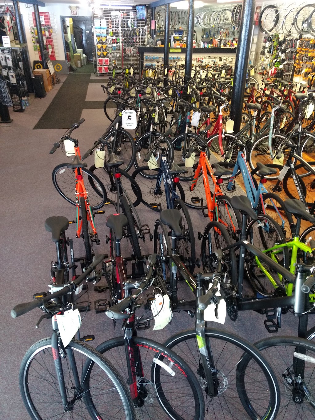 Central Wheel Bicycle Shop | 62 Farmington Ave, Farmington, CT 06032 | Phone: (860) 677-7010