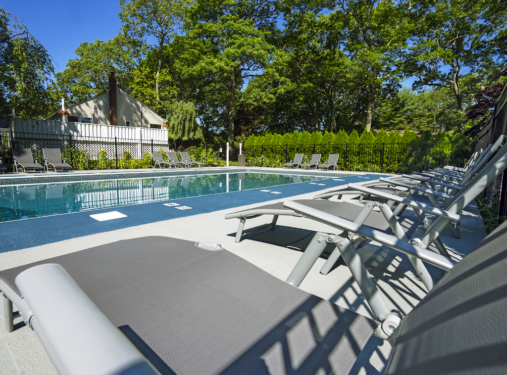 Hamptons Vacation Inn | 177 W Montauk Hwy, Hampton Bays, NY 11946 | Phone: (631) 728-1158