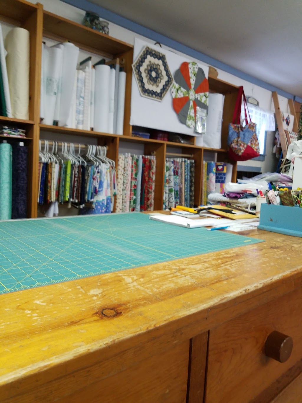 Mountain Quiltworks | 20 Grandmas Ln, Honesdale, PA 18431 | Phone: (570) 253-9510