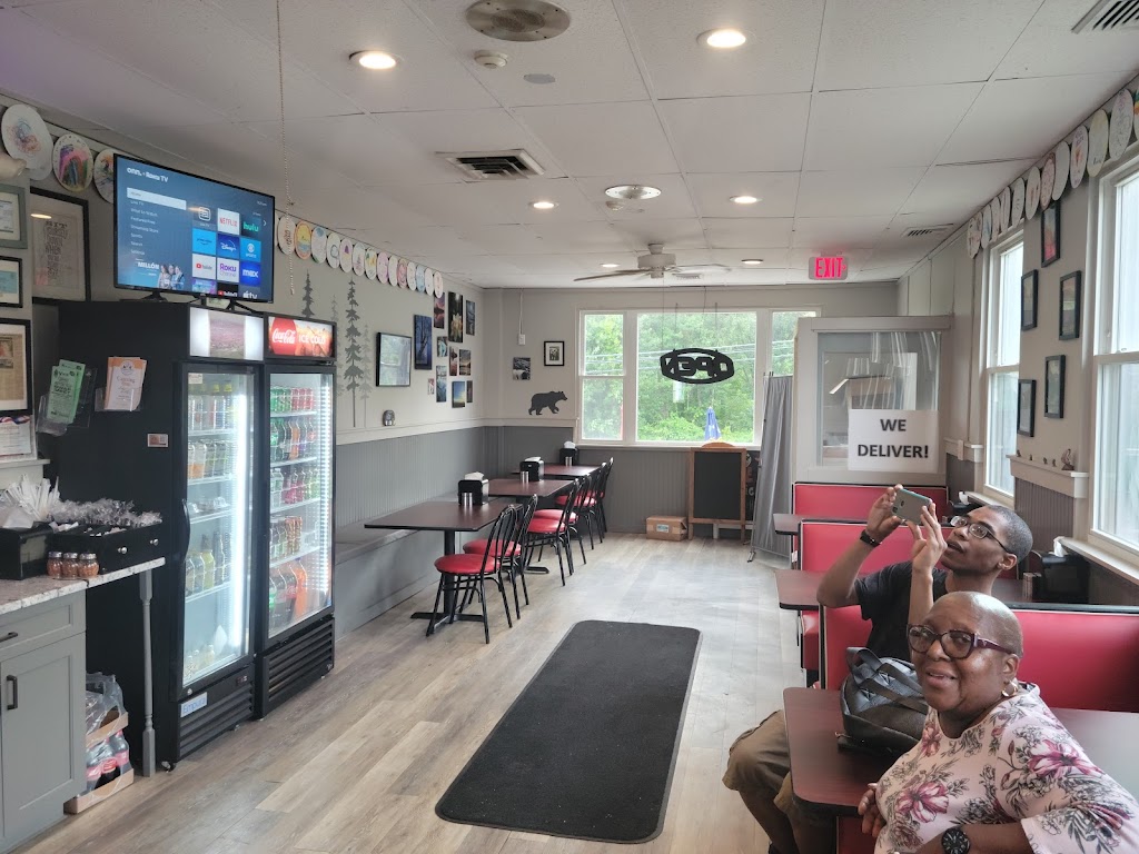 Parkside Pizza & Ice Cream | 270 West St, Bolton, CT 06043 | Phone: (860) 791-7109