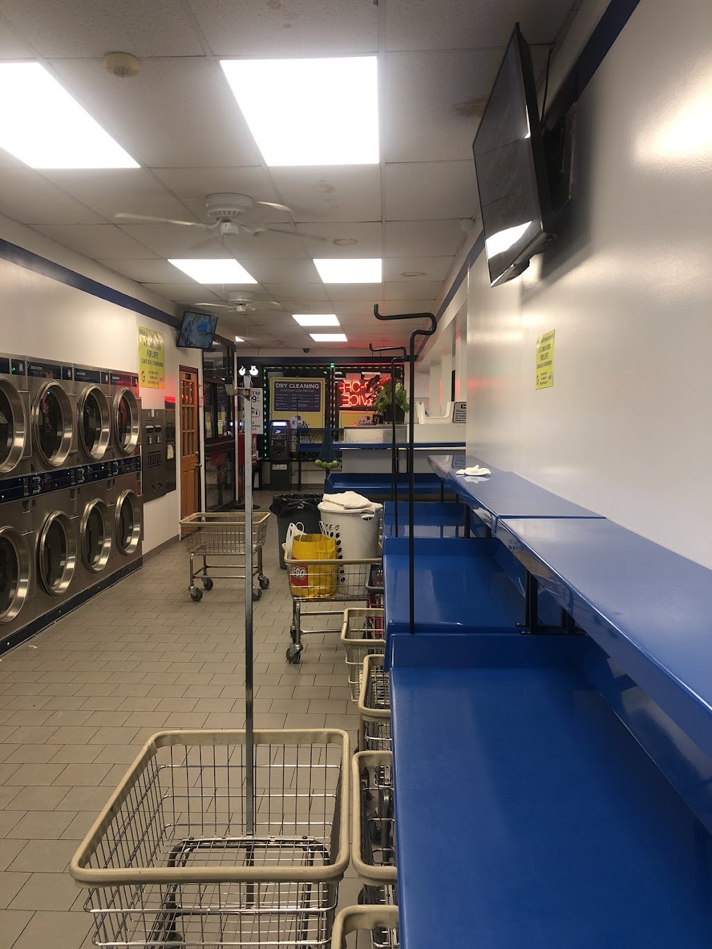 Laneys Laundry & Dry Clean | 3302, 165 Dubois Ave, Valley Stream, NY 11581 | Phone: (516) 887-0470