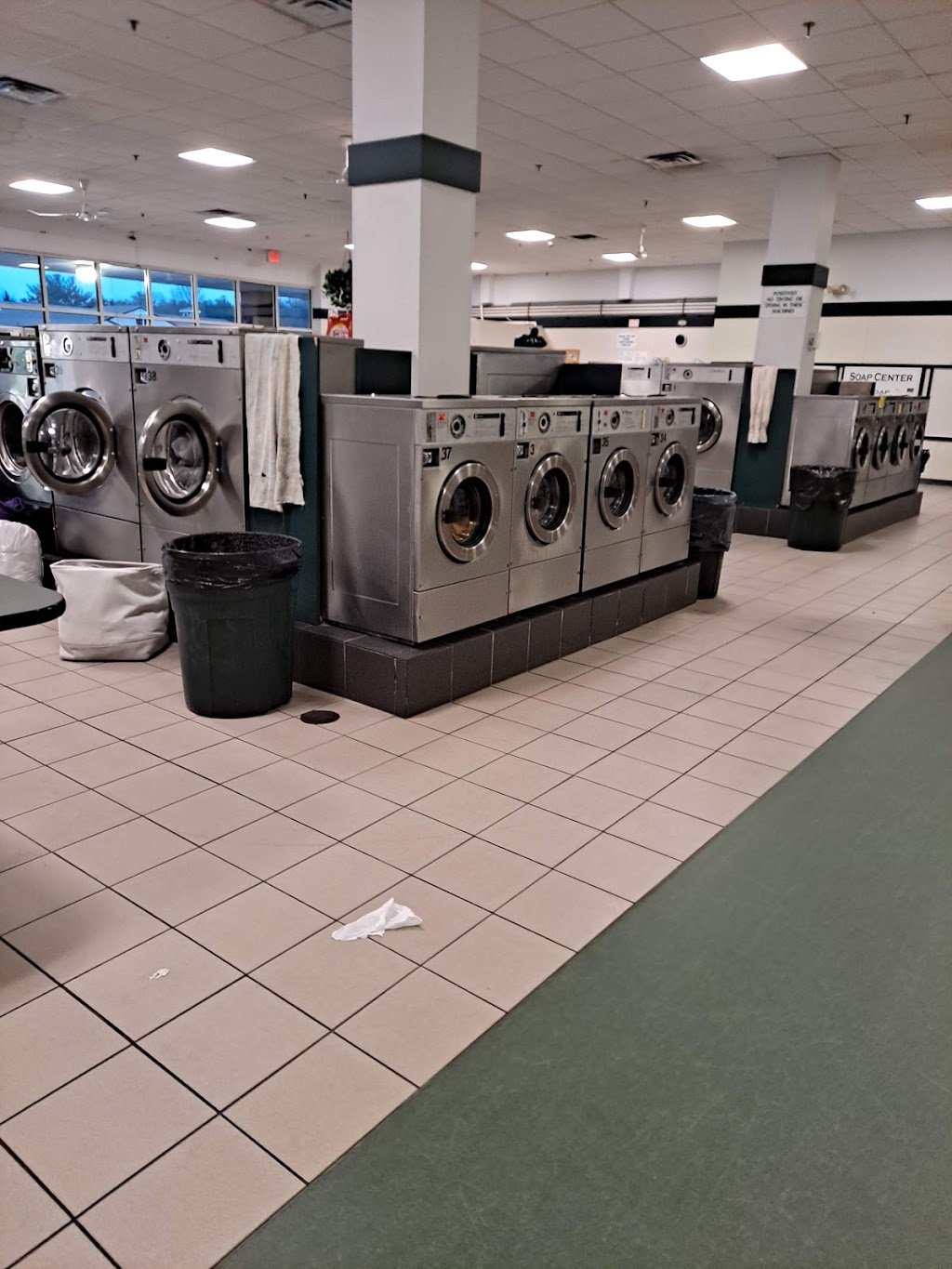 Middle Island Laundromat | 1195 Middle Country Rd, Middle Island, NY 11953 | Phone: (631) 345-5878