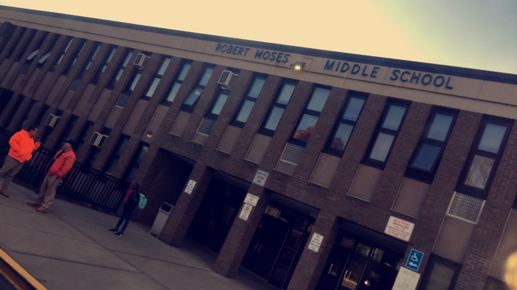 Robert Moses Middle School | 250 Phelps Ln, North Babylon, NY 11703 | Phone: (631) 620-7305