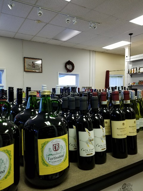 Mountain Lakes Wine and Liquor | 5 Romaine Rd, Mountain Lakes, NJ 07046 | Phone: (973) 352-9750