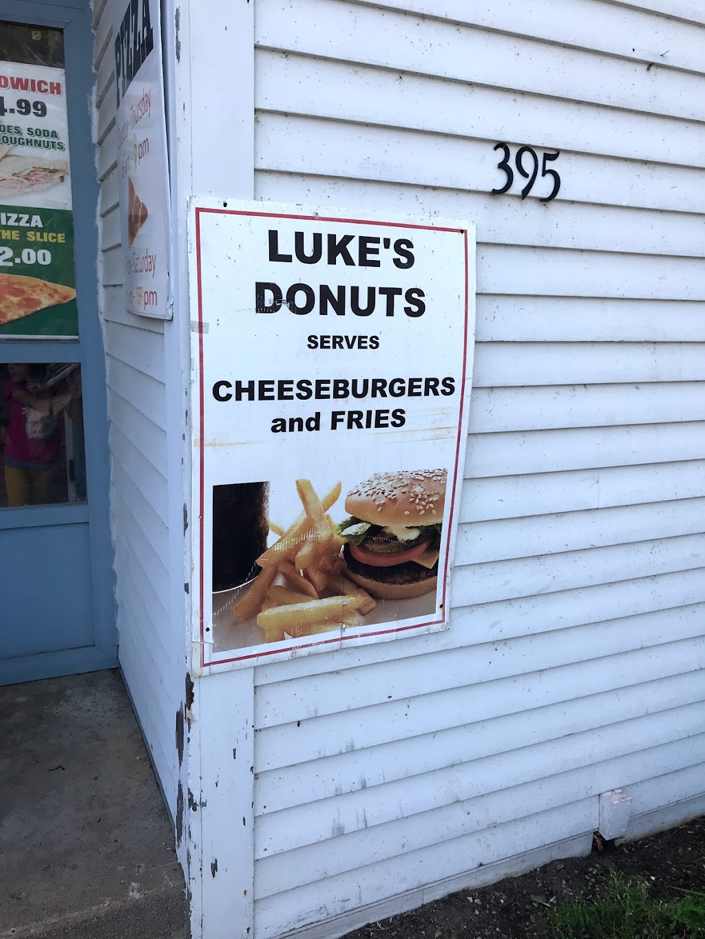 Lukes Donut Shop Inc | 395 W Avon Rd, Avon, CT 06001 | Phone: (860) 673-0622