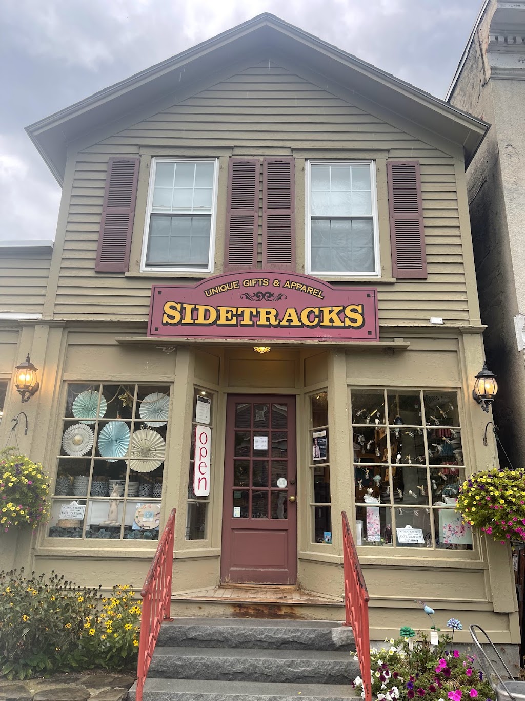 Sidetracks | 8 Elm St, Stockbridge, MA 01262 | Phone: (413) 298-5100