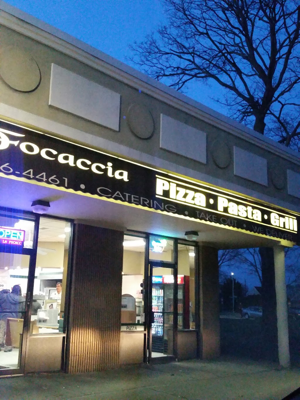 La Focaccia Lounge | 70 E Village Green, Levittown, NY 11756 | Phone: (516) 796-4461