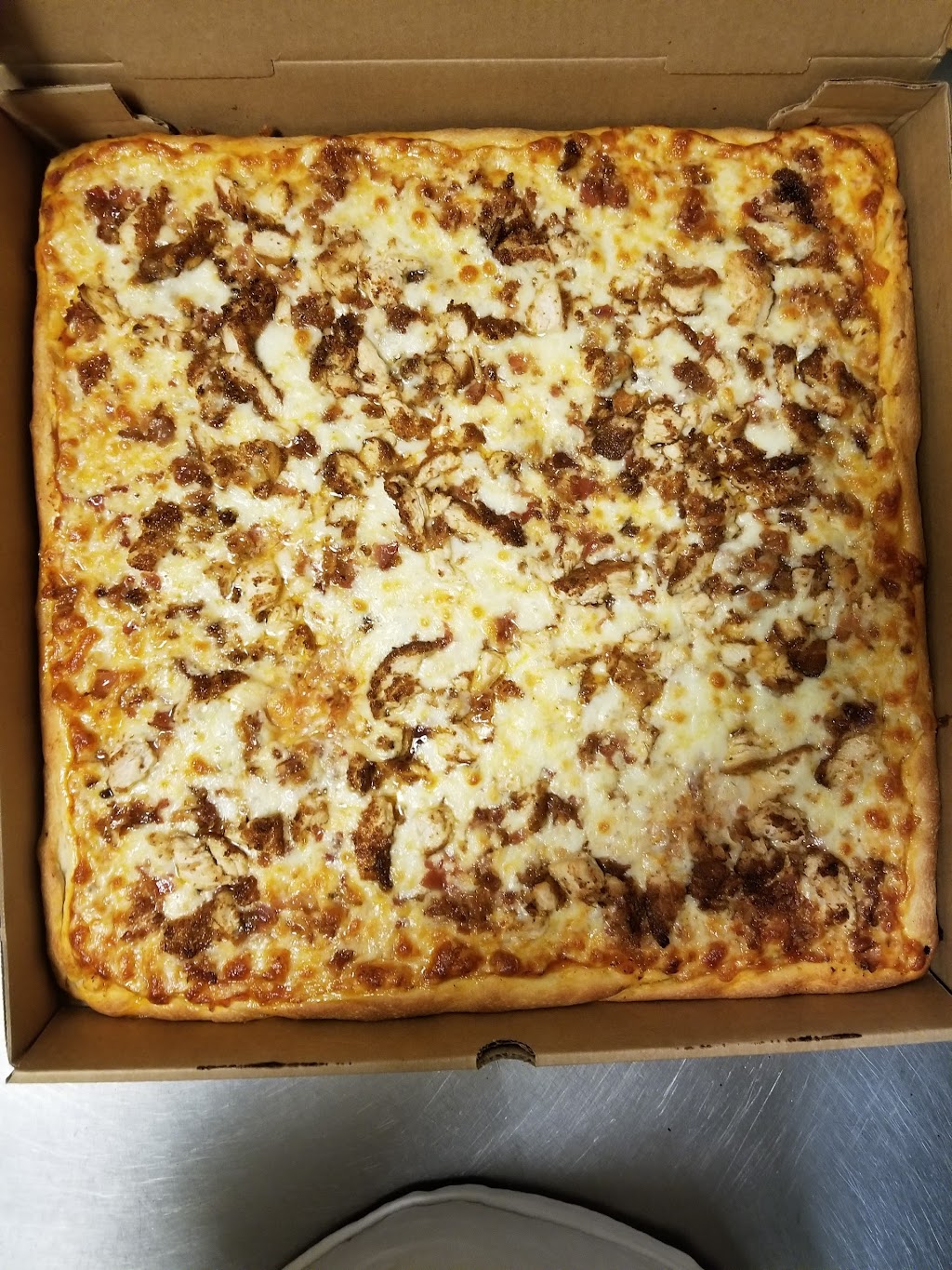 Franks Pizza | 284 N Main St, Ansonia, CT 06401 | Phone: (203) 732-2966