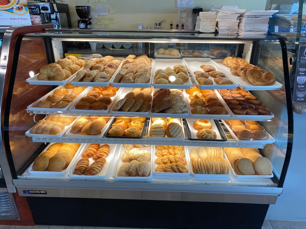 Small Town Cafe and Bakery | 189 North Ave, Dunellen, NJ 08812 | Phone: (732) 529-4366