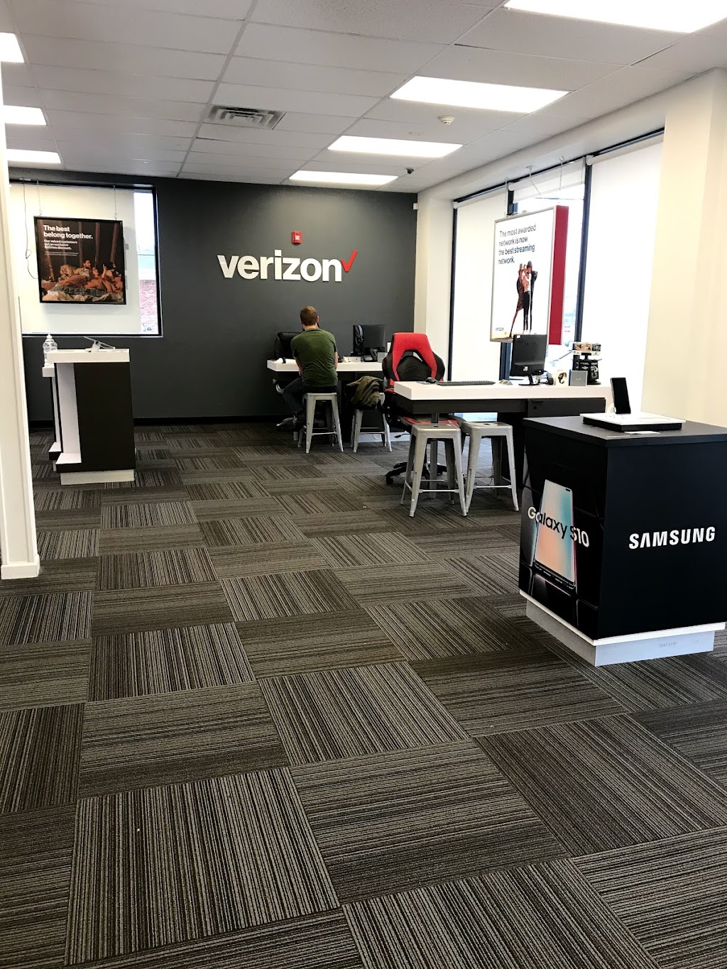 Verizon | 3337 Long Beach Rd, Oceanside, NY 11572 | Phone: (516) 594-0200