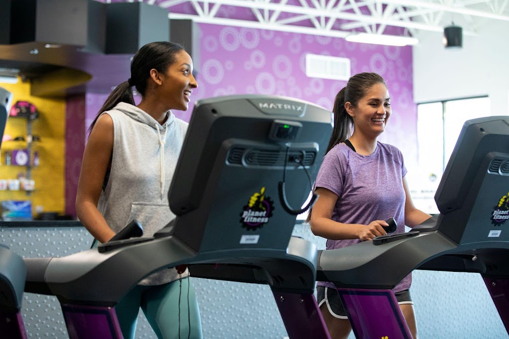 Planet Fitness | 700 Crescent Blvd, Brooklawn, NJ 08030 | Phone: (856) 349-7746