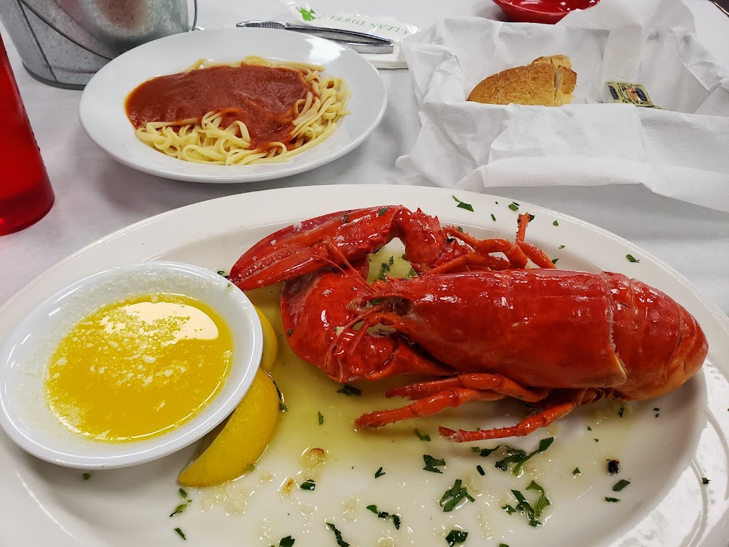 Lobster House Joes | 4707 Arthur Kill Rd, Staten Island, NY 10309 | Phone: (718) 227-0003