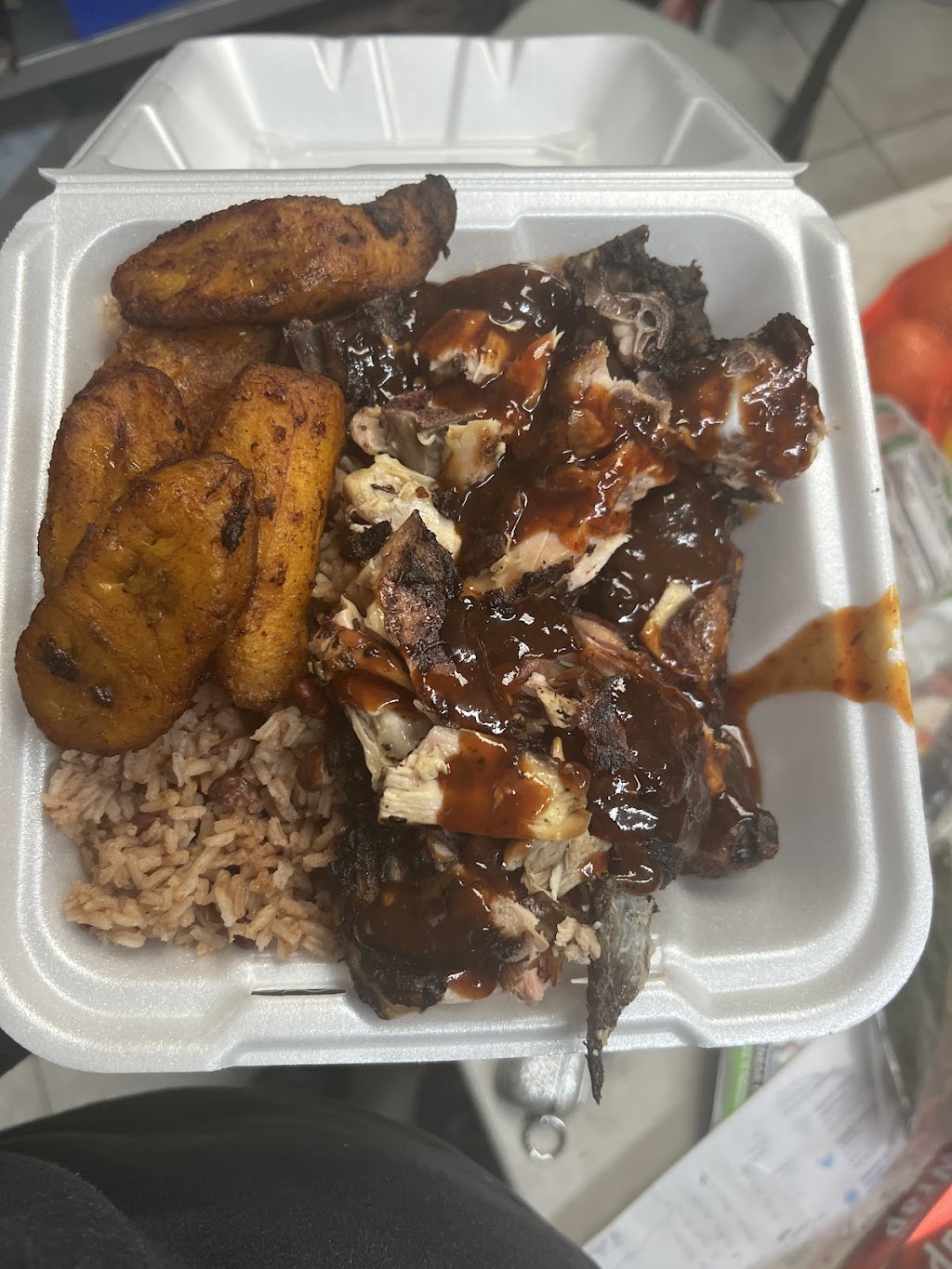 Likkle Hellshire Restaurant & Bar | 290 Watchung Ave, West Orange, NJ 07052 | Phone: (862) 252-6308