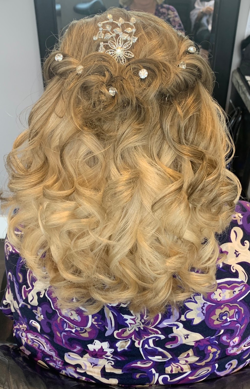 Hair extensions and wigs by Stephanie G | 221 Atlantic Ave, Oceanside, NY 11572 | Phone: (516) 825-7500