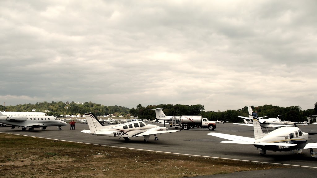 Robinson Aviation Inc | 50 Thompson Ave, East Haven, CT 06512 | Phone: (203) 467-9555
