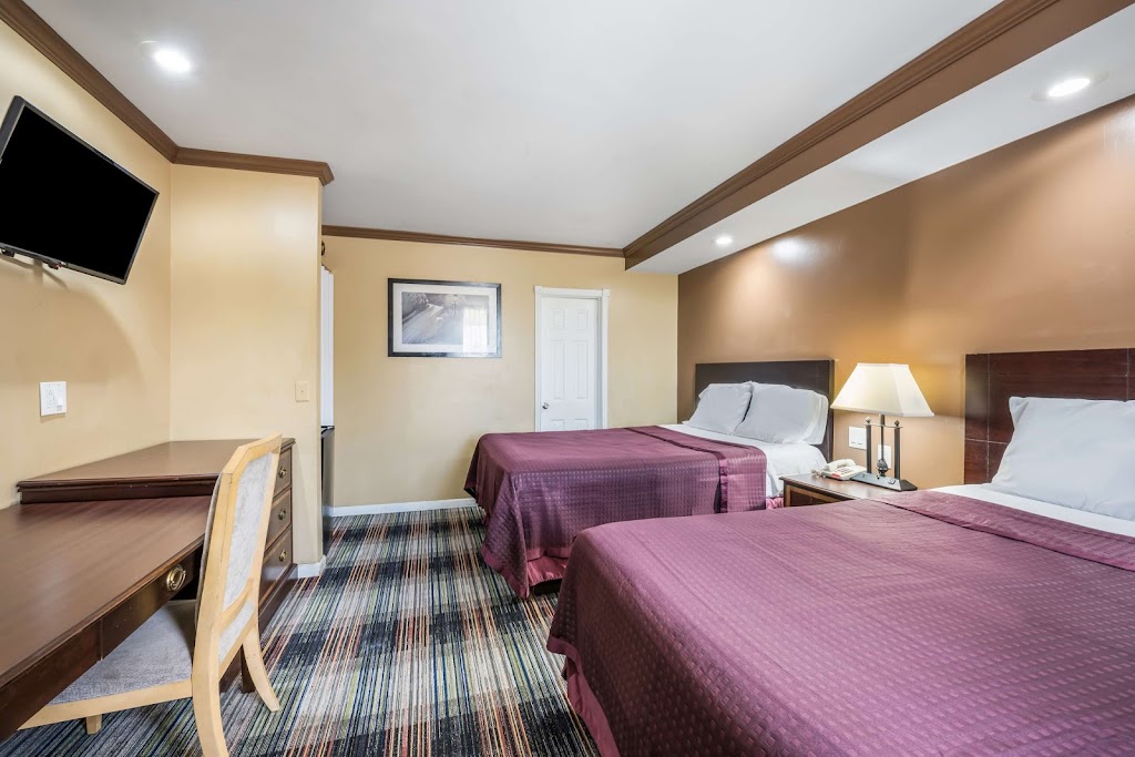 Knights Inn Trevose | 2707 Lincoln Hwy, Feasterville-Trevose, PA 19053 | Phone: (215) 639-4900