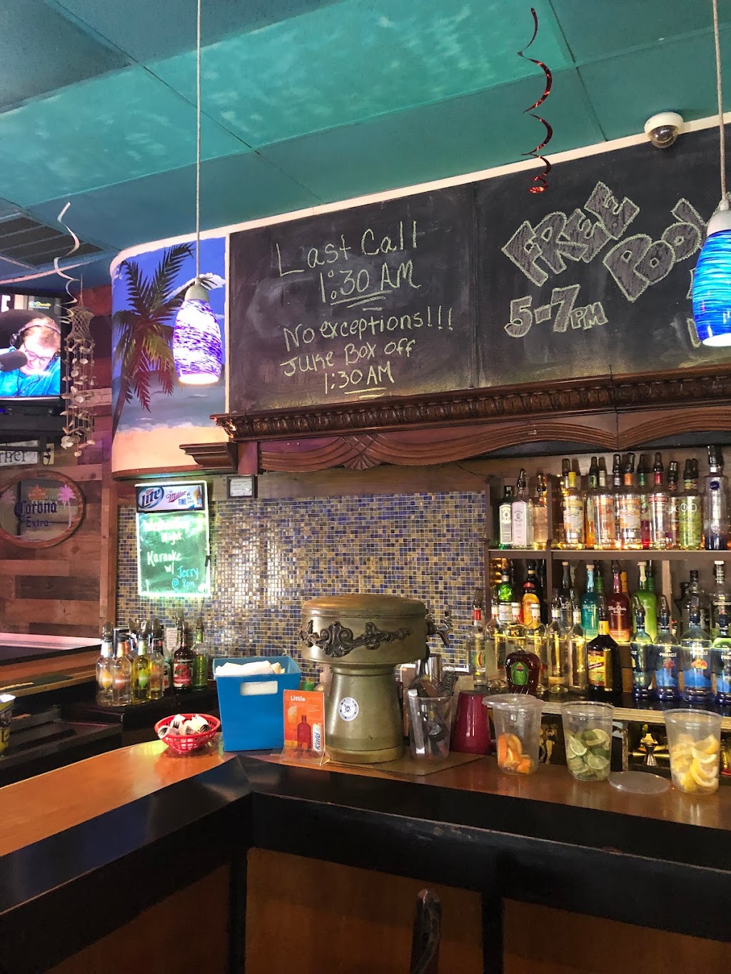 The Coconut Grove Dockside Bar | 150 Riverview Ave, National Park, NJ 08063 | Phone: (856) 579-4065