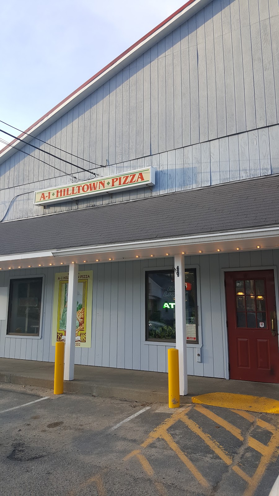 A-1 Hilltown Pizza | 35 Main St B, Williamsburg, MA 01096 | Phone: (413) 268-0202