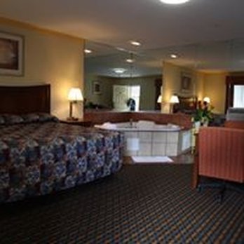 Fifth Ave Motel | 1695 Berlin Turnpike, Wethersfield, CT 06109 | Phone: (860) 529-7119