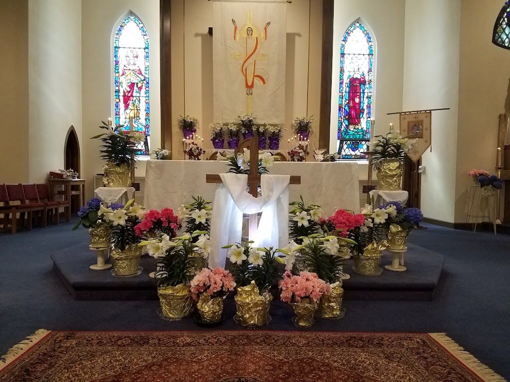 St Marys Church | 42 Spring St, Windsor Locks, CT 06096 | Phone: (860) 623-2524