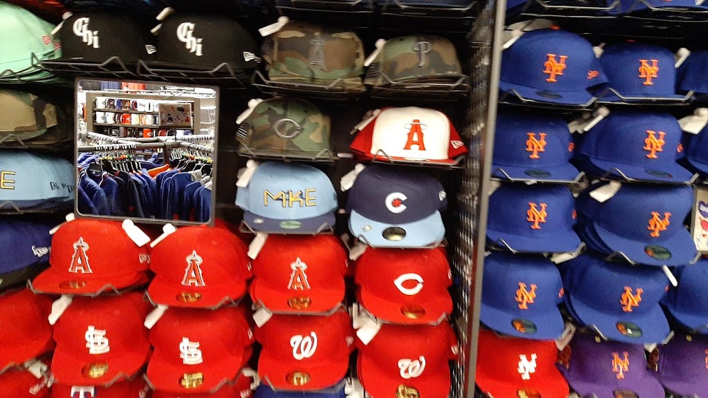 Lids | 1 American Dream Wy B149, East Rutherford, NJ 07073 | Phone: (201) 340-5908