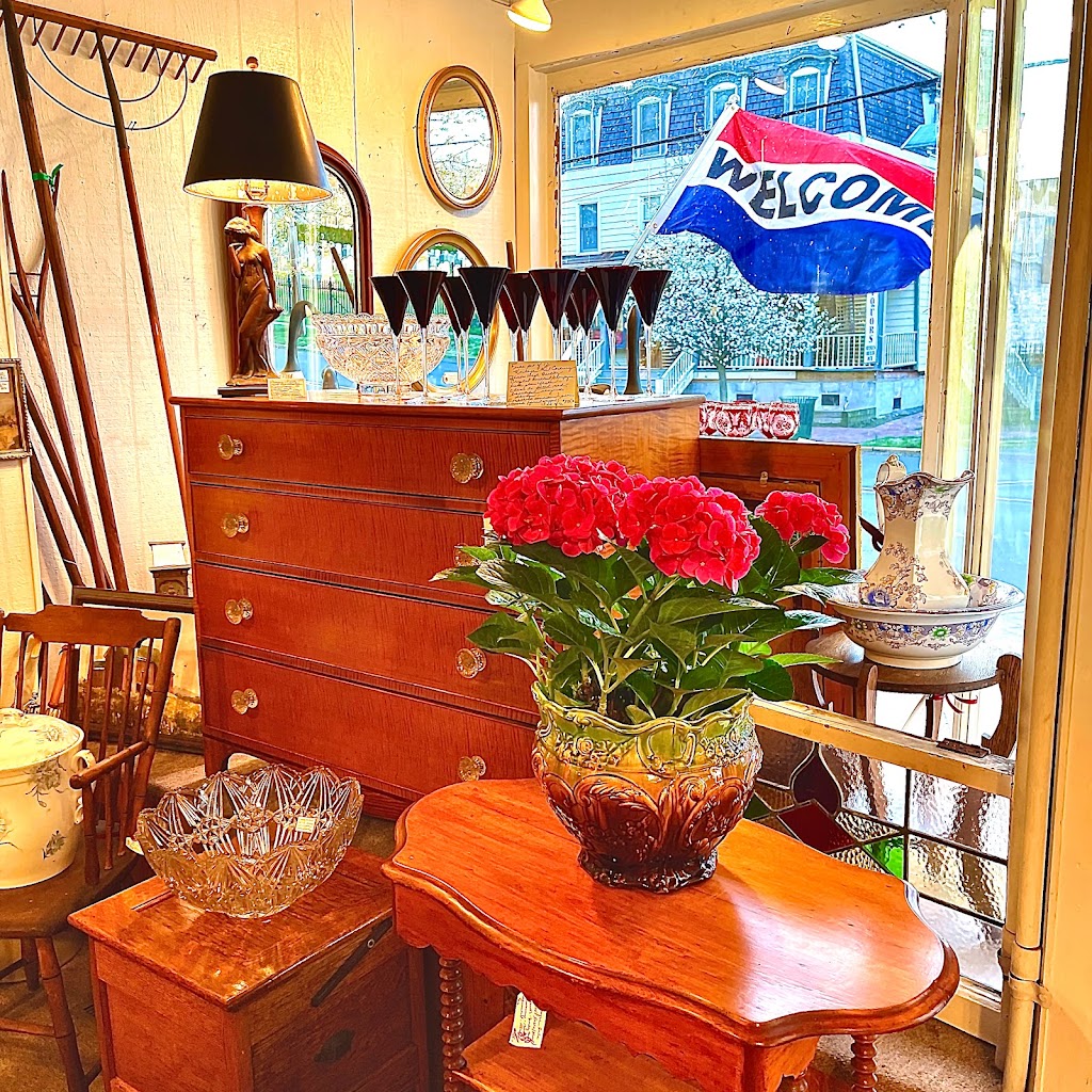 Hopewell Antiques | 47 W Broad St, Hopewell, NJ 08525 | Phone: (609) 466-9640