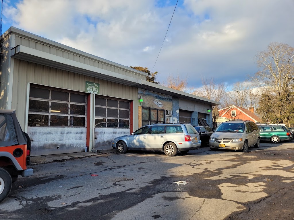 Hans Auto | 251 NY-32, New Paltz, NY 12561 | Phone: (845) 255-8130