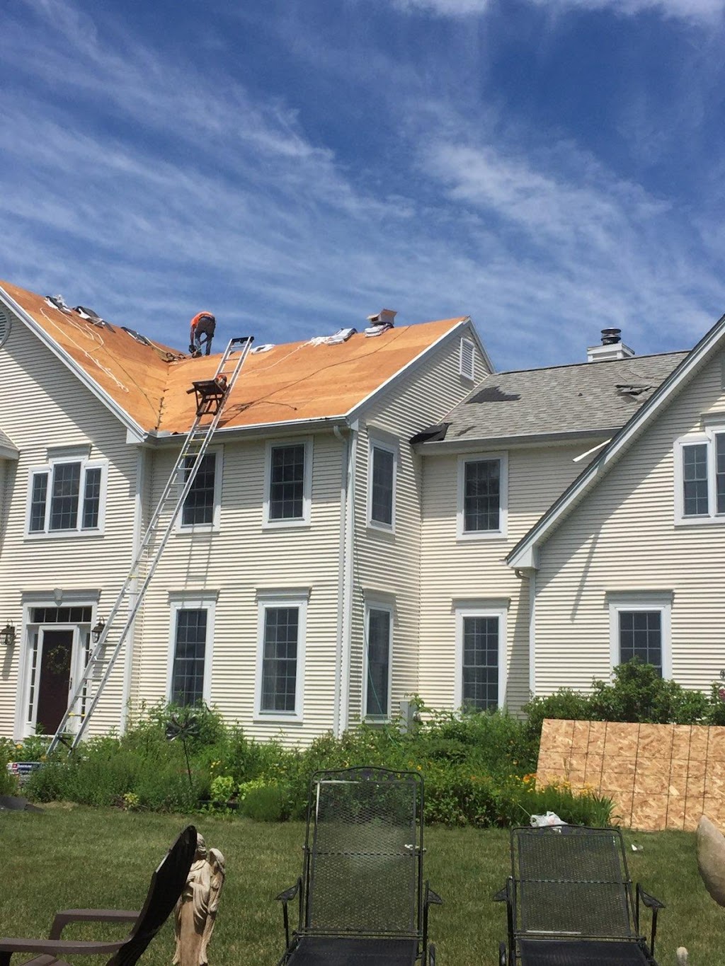 Roofing & Restoration Services of America | 35 King Spring Rd, Windsor Locks, CT 06096 | Phone: (860) 785-9942