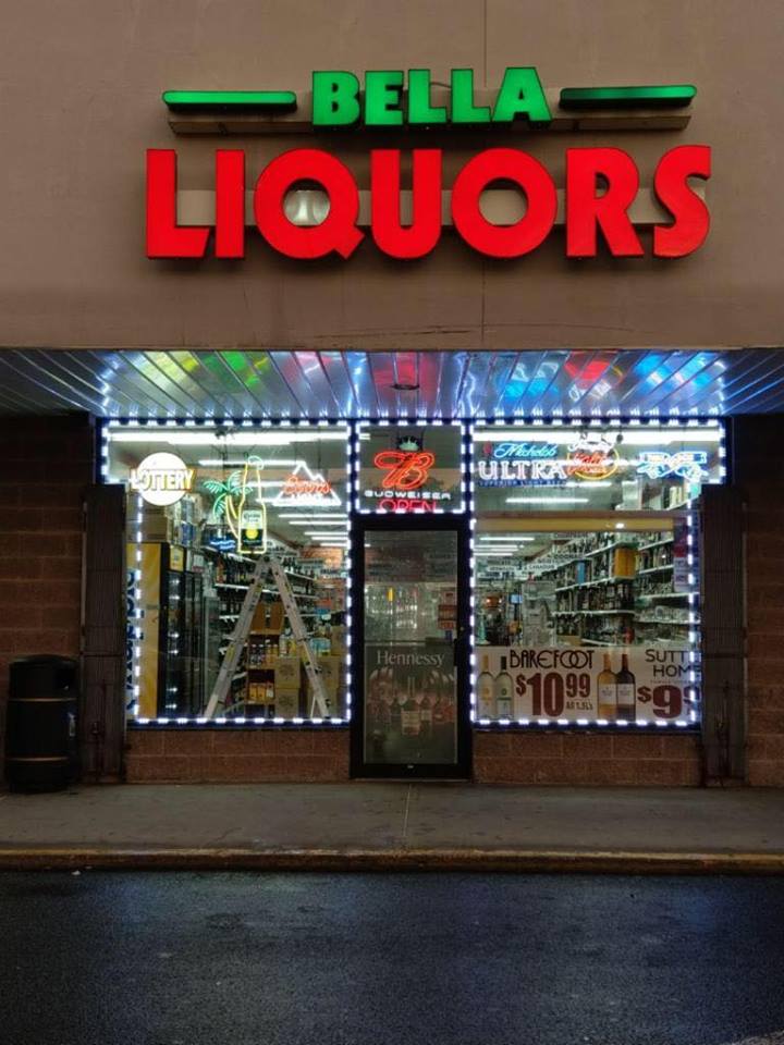 Bella Liquors | 650 Wolcott St, Waterbury, CT 06705 | Phone: (203) 755-8157